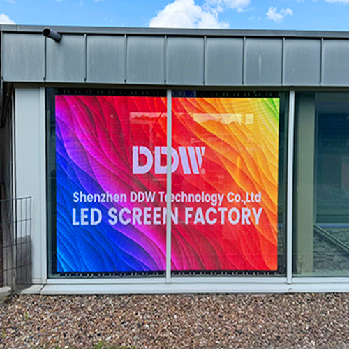 Holographic led film screen for gym in German 